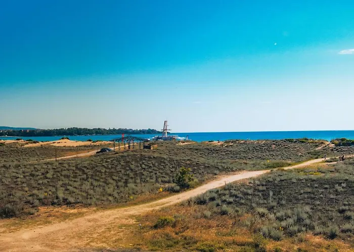 Zornitsa 公寓式酒店 4*